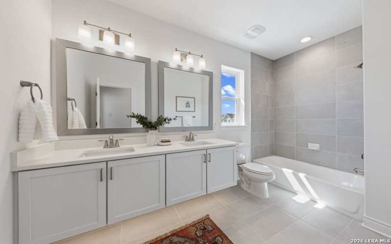 795 N Academy, New Braunfels, TX 78130, 3 Habitaciones Habitaciones , ,2 BañosBaños,Residential,En Venta,795 N Academy,0,1954731