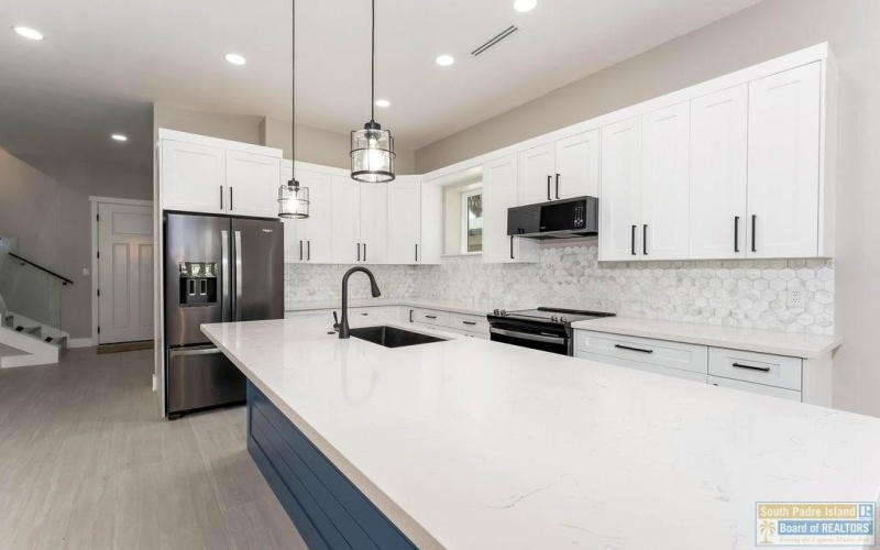 128A Saturn Lane #A, South Padre Island, TX 78597, 6 Bedrooms Bedrooms, ,6 BathroomsBathrooms,Residential,For Sale,128A Saturn Lane,0,106083