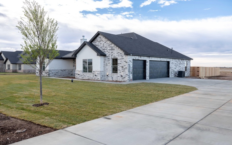 10451 Prickly Pear Road, Amarillo, TX 79119, 4 Bedrooms Bedrooms, ,3 BathroomsBathrooms,Residential,For Sale,10451 Prickly Pear Road,0,26-2810