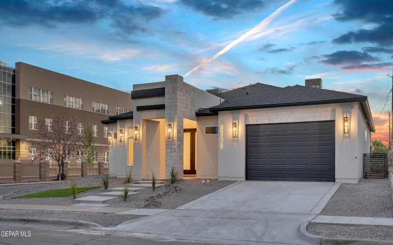 2701 BRADY Place, El Paso, TX 79935, 4 Bedrooms Bedrooms, ,3 BathroomsBathrooms,Residential,For Sale,2701 BRADY Place,0,941553