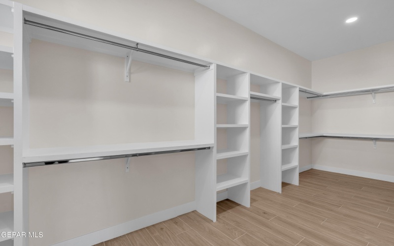 2701 BRADY Place, El Paso, TX 79935, 4 Bedrooms Bedrooms, ,3 BathroomsBathrooms,Residential,For Sale,2701 BRADY Place,0,941553