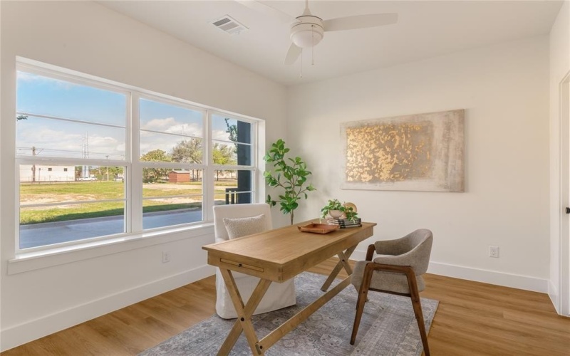 13325 Bee Street #104, Farmers Branch, TX 75234, 3 Bedrooms Bedrooms, ,3 BathroomsBathrooms,Residential,For Sale,13325 Bee Street,0,21222083