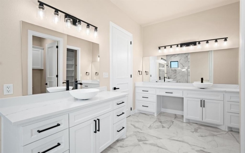 1341 Greycrest Terrace, Midlothian, TX 76065, 4 Bedrooms Bedrooms, ,6 BathroomsBathrooms,Residential,For Sale,1341 Greycrest Terrace,0,21223486