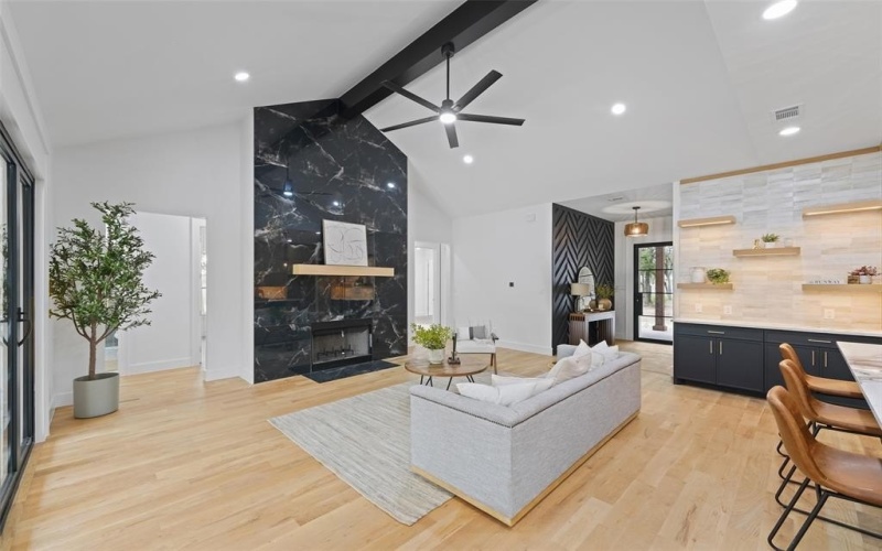 1000 Bluebonnet Ridge, Weatherford, TX 76087, 5 Bedrooms Bedrooms, ,3 BathroomsBathrooms,Residential,For Sale,1000 Bluebonnet Ridge,0,21223822