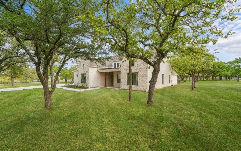 1000 Bluebonnet Ridge, Weatherford, TX 76087, 5 Bedrooms Bedrooms, ,3 BathroomsBathrooms,Residential,For Sale,1000 Bluebonnet Ridge,0,21223822