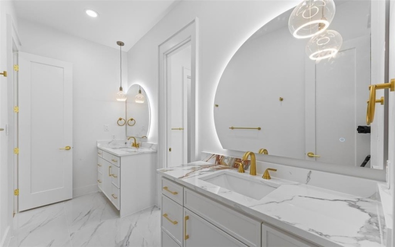 1000 Bluebonnet Ridge, Weatherford, TX 76087, 5 Bedrooms Bedrooms, ,3 BathroomsBathrooms,Residential,For Sale,1000 Bluebonnet Ridge,0,21223822