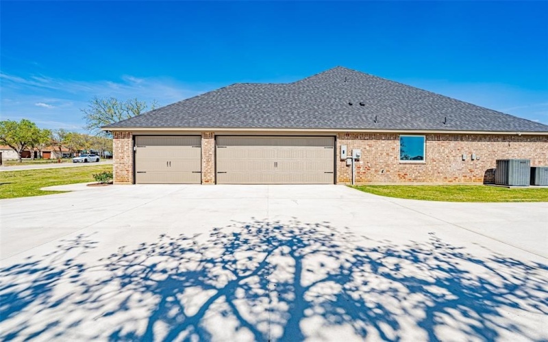 170 Tennessee Drive, Stephenville, TX 76401, 4 Bedrooms Bedrooms, ,3 BathroomsBathrooms,Residential,For Sale,170 Tennessee Drive,0,21224536