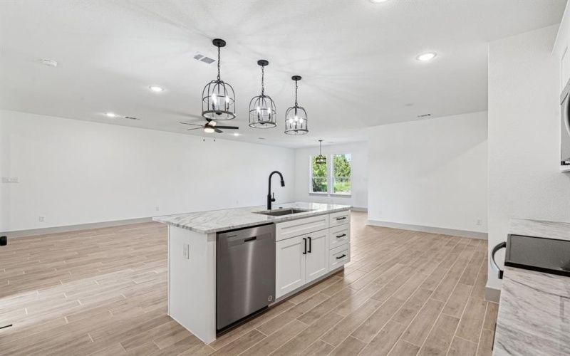 5012 Elizabeth Street, Granbury, TX 76048, 4 Bedrooms Bedrooms, ,2 BathroomsBathrooms,Residential,For Sale,5012 Elizabeth Street,0,21228555