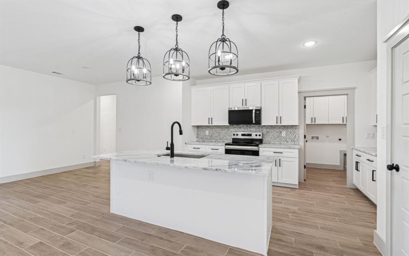 5012 Elizabeth Street, Granbury, TX 76048, 4 Bedrooms Bedrooms, ,2 BathroomsBathrooms,Residential,For Sale,5012 Elizabeth Street,0,21228555