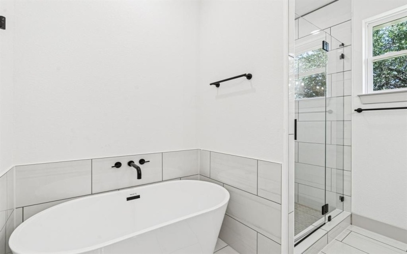 5012 Elizabeth Street, Granbury, TX 76048, 4 Bedrooms Bedrooms, ,2 BathroomsBathrooms,Residential,For Sale,5012 Elizabeth Street,0,21228555