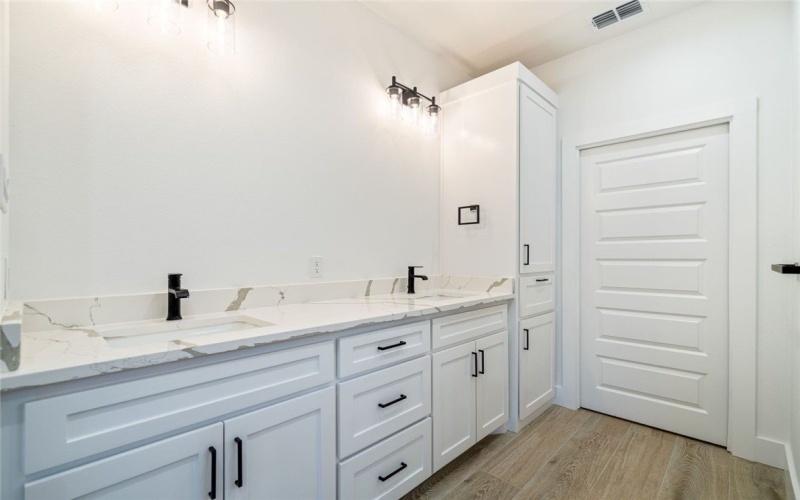 1454 Sansa Street, Corpus Christi, TX 78415, 4 Bedrooms Bedrooms, ,3 BathroomsBathrooms,Residential,For Sale,1454 Sansa Street,0,467201