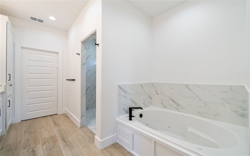 1454 Sansa Street, Corpus Christi, TX 78415, 4 Bedrooms Bedrooms, ,3 BathroomsBathrooms,Residential,For Sale,1454 Sansa Street,0,467201