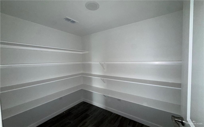 1524 E Filmore Avenue, Alton, TX 78573, 3 Bedrooms Bedrooms, ,2 BathroomsBathrooms,Residential,For Sale,1524 E Filmore Avenue,0,500844