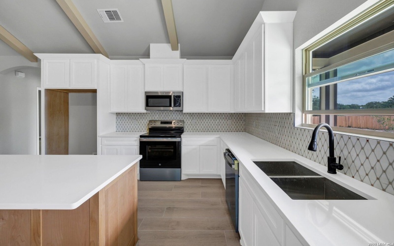 23206 Silver Chalice, Elmendorf, TX 78112, 3 Bedrooms Bedrooms, ,2 BathroomsBathrooms,Residential,For Sale,23206 Silver Chalice,0,1955105