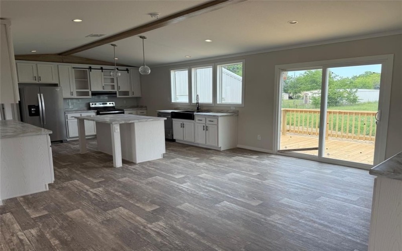 163 Red Fox Court, Weatherford, TX 76088, 4 Bedrooms Bedrooms, ,2 BathroomsBathrooms,Residential,For Sale,163 Red Fox Court,0,21229194