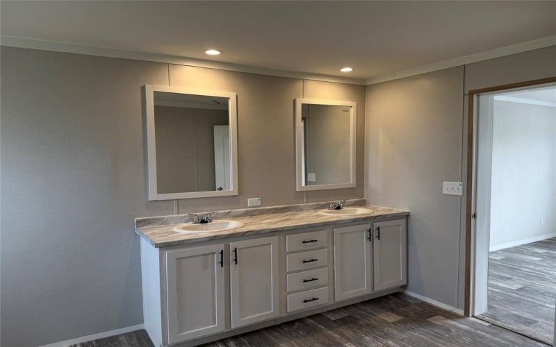 163 Red Fox Court, Weatherford, TX 76088, 4 Bedrooms Bedrooms, ,2 BathroomsBathrooms,Residential,For Sale,163 Red Fox Court,0,21229194