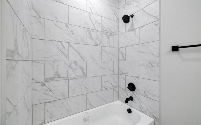 4000-4002 Lecroy Court, Midlothian, TX 76065, 8 Bedrooms Bedrooms, ,5 BathroomsBathrooms,Residential Multi Family,For Sale,4000-4002 Lecroy Court,0,21229196