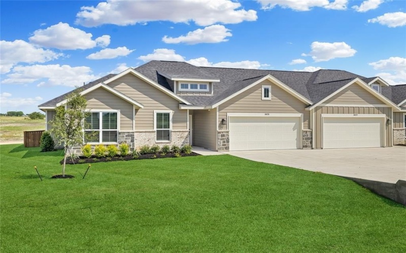 4000-4002 Lecroy Court, Midlothian, TX 76065, 8 Bedrooms Bedrooms, ,5 BathroomsBathrooms,Residential Multi Family,For Sale,4000-4002 Lecroy Court,0,21229196