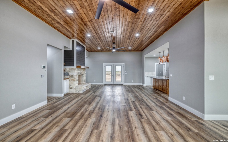 22 Greystone Hills Circle, Uvalde, TX 78801, 4 Bedrooms Bedrooms, ,5 BathroomsBathrooms,Residential,For Sale,22 Greystone Hills Circle,0,1955127