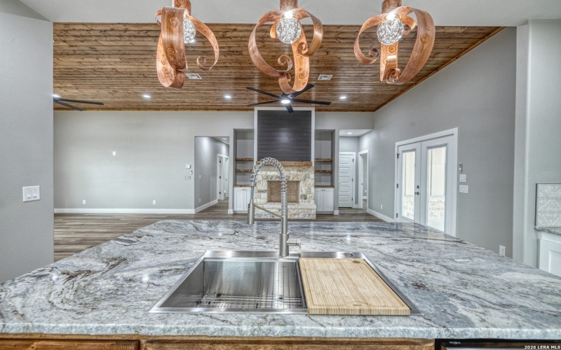 22 Greystone Hills Circle, Uvalde, TX 78801, 4 Bedrooms Bedrooms, ,5 BathroomsBathrooms,Residential,For Sale,22 Greystone Hills Circle,0,1955127