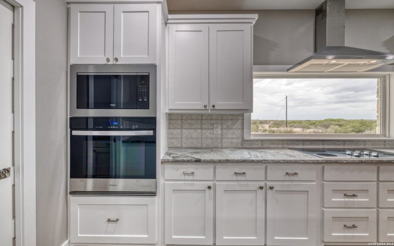 22 Greystone Hills Circle, Uvalde, TX 78801, 4 Bedrooms Bedrooms, ,5 BathroomsBathrooms,Residential,For Sale,22 Greystone Hills Circle,0,1955127