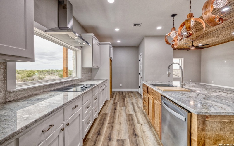 22 Greystone Hills Circle, Uvalde, TX 78801, 4 Bedrooms Bedrooms, ,5 BathroomsBathrooms,Residential,For Sale,22 Greystone Hills Circle,0,1955127