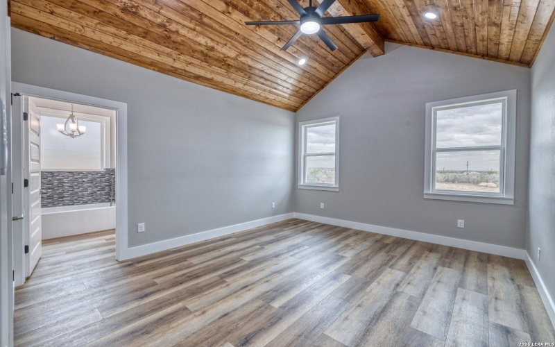 22 Greystone Hills Circle, Uvalde, TX 78801, 4 Bedrooms Bedrooms, ,5 BathroomsBathrooms,Residential,For Sale,22 Greystone Hills Circle,0,1955127