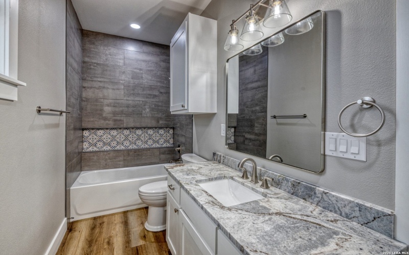 22 Greystone Hills Circle, Uvalde, TX 78801, 4 Bedrooms Bedrooms, ,5 BathroomsBathrooms,Residential,For Sale,22 Greystone Hills Circle,0,1955127