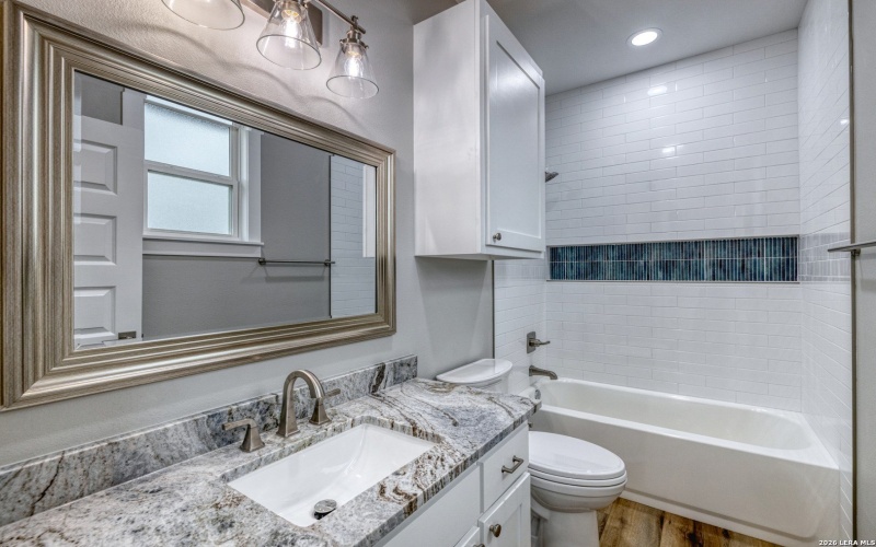 22 Greystone Hills Circle, Uvalde, TX 78801, 4 Bedrooms Bedrooms, ,5 BathroomsBathrooms,Residential,For Sale,22 Greystone Hills Circle,0,1955127