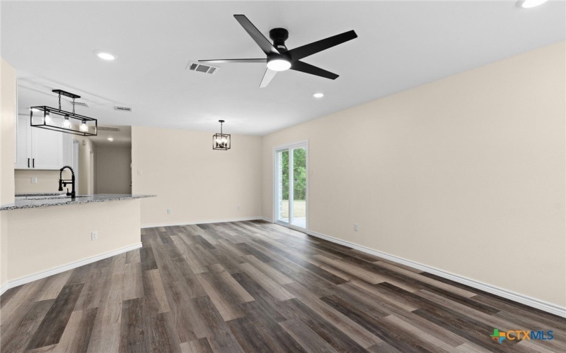 5222 Rose Garden Loop, Killeen, TX 76542, 3 Bedrooms Bedrooms, ,2 BathroomsBathrooms,Residential,For Sale,5222 Rose Garden Loop,0,581669