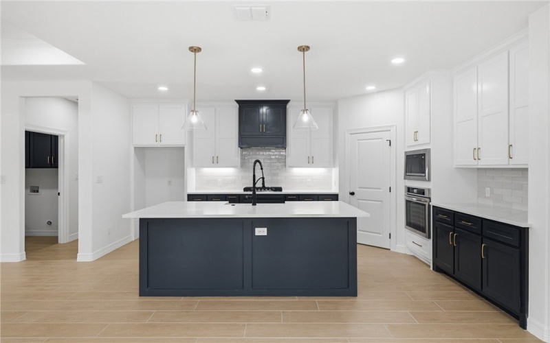 4137 Fold Lane, Corpus Christi, TX 78414, 4 Bedrooms Bedrooms, ,3 BathroomsBathrooms,Residential,For Sale,4137 Fold Lane,0,474460