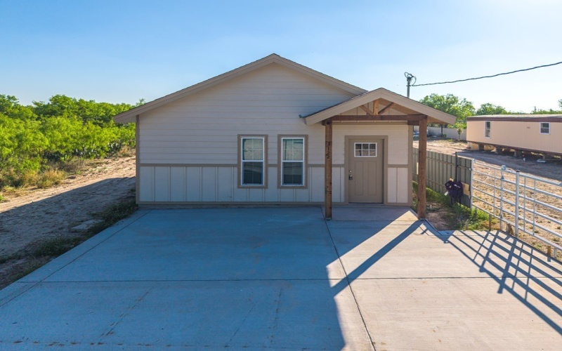 3122 Rosita Valley Rd., Eagle Pass, TX 78852, 2 Bedrooms Bedrooms, ,2 BathroomsBathrooms,Residential,For Sale,3122 Rosita Valley Rd.,0,83268