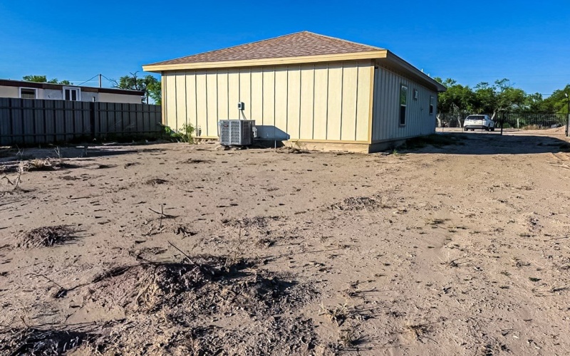 3122 Rosita Valley Rd., Eagle Pass, TX 78852, 2 Bedrooms Bedrooms, ,2 BathroomsBathrooms,Residential,For Sale,3122 Rosita Valley Rd.,0,83268