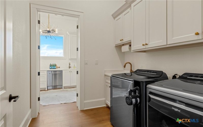 117 Iris Street, Lorena, TX 76655, 4 Bedrooms Bedrooms, ,5 BathroomsBathrooms,Residential,For Sale,117 Iris Street,0,609760