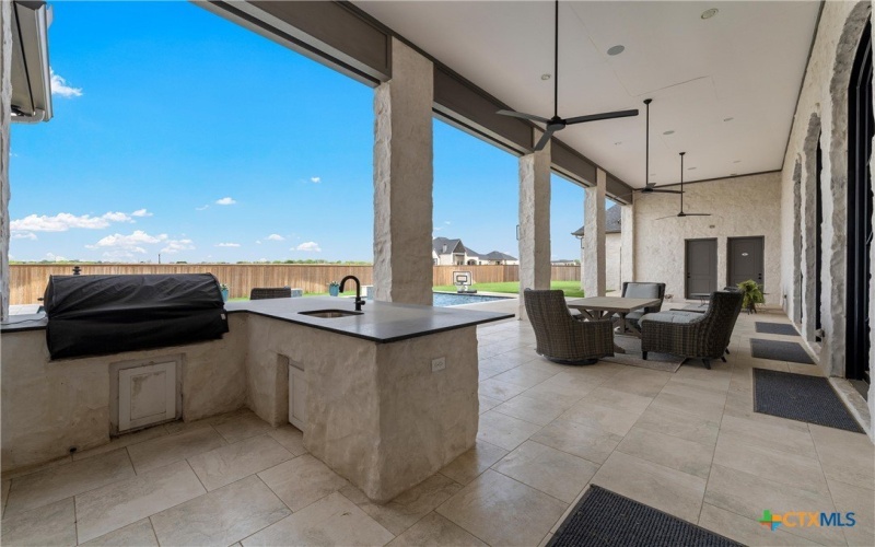 117 Iris Street, Lorena, TX 76655, 4 Bedrooms Bedrooms, ,5 BathroomsBathrooms,Residential,For Sale,117 Iris Street,0,609760