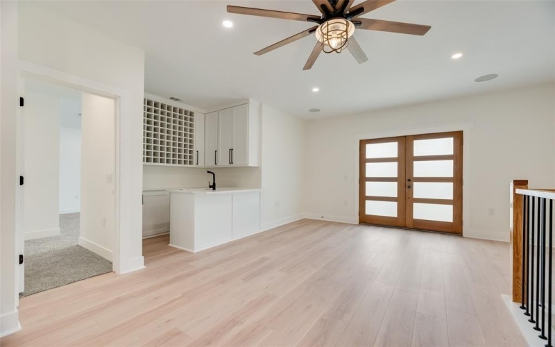 1206 Vermont Avenue, Dallas, TX 75216, 4 Bedrooms Bedrooms, ,3 BathroomsBathrooms,Residential,For Sale,1206 Vermont Avenue,0,21088516