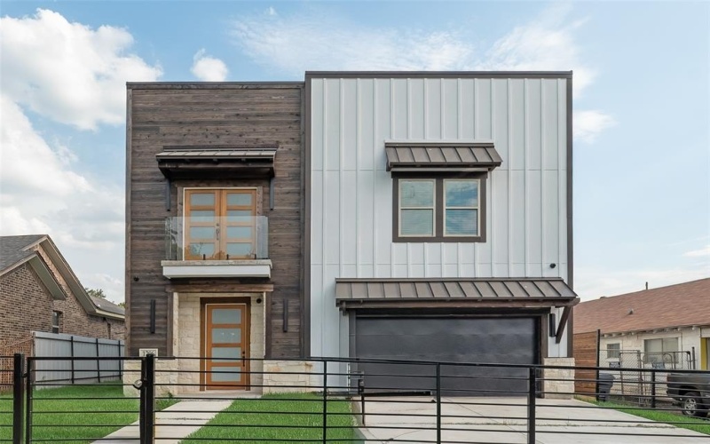 1206 Vermont Avenue, Dallas, TX 75216, 4 Bedrooms Bedrooms, ,3 BathroomsBathrooms,Residential,For Sale,1206 Vermont Avenue,0,21088516