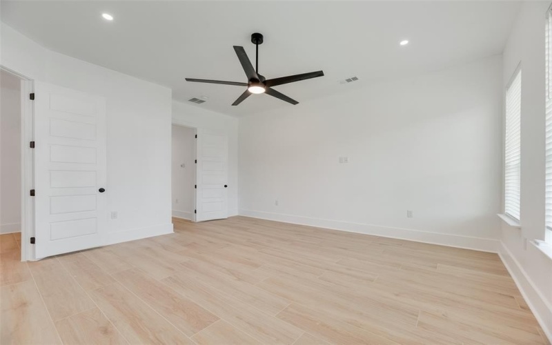 1206 Vermont Avenue, Dallas, TX 75216, 4 Bedrooms Bedrooms, ,3 BathroomsBathrooms,Residential,For Sale,1206 Vermont Avenue,0,21088516