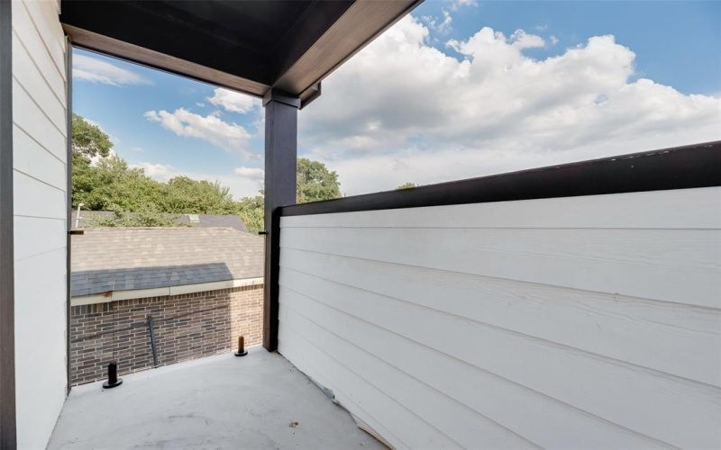 1206 Vermont Avenue, Dallas, TX 75216, 4 Bedrooms Bedrooms, ,3 BathroomsBathrooms,Residential,For Sale,1206 Vermont Avenue,0,21088516