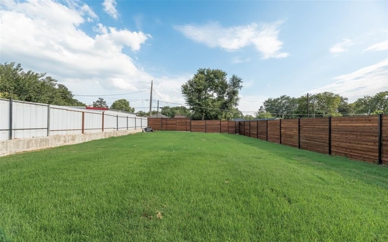 1206 Vermont Avenue, Dallas, TX 75216, 4 Bedrooms Bedrooms, ,3 BathroomsBathrooms,Residential,For Sale,1206 Vermont Avenue,0,21088516