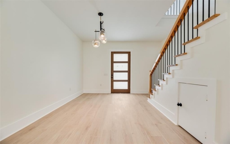 1206 Vermont Avenue, Dallas, TX 75216, 4 Bedrooms Bedrooms, ,3 BathroomsBathrooms,Residential,For Sale,1206 Vermont Avenue,0,21088516