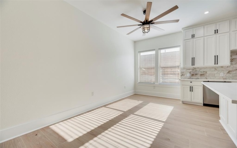 1206 Vermont Avenue, Dallas, TX 75216, 4 Bedrooms Bedrooms, ,3 BathroomsBathrooms,Residential,For Sale,1206 Vermont Avenue,0,21088516