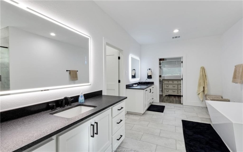 17401 Highway 21 W, North Zulch, TX 77872, 3 Bedrooms Bedrooms, ,3 BathroomsBathrooms,Residential,For Sale,17401 Highway 21 W,0,26003586