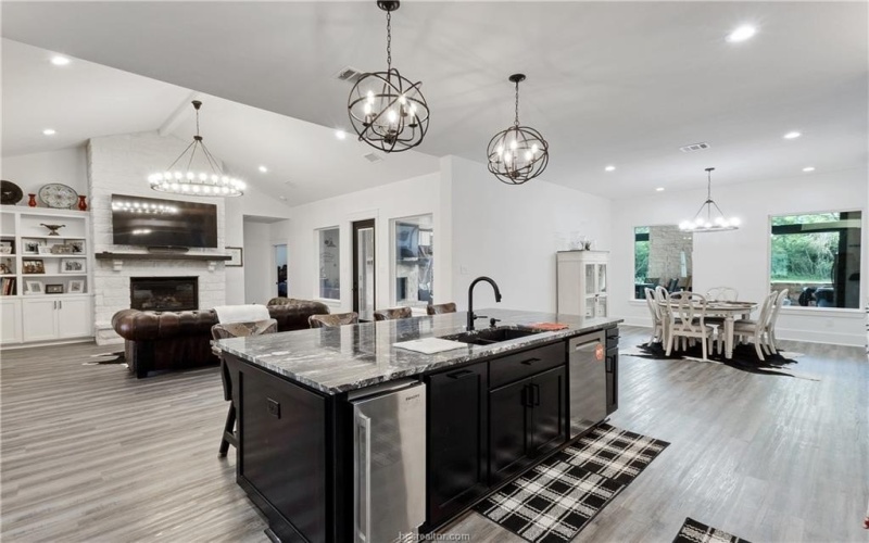 17401 Highway 21 W, North Zulch, TX 77872, 3 Bedrooms Bedrooms, ,3 BathroomsBathrooms,Residential,For Sale,17401 Highway 21 W,0,26003586