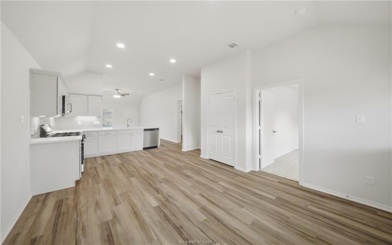 1220 High Street, Navasota, TX 77868, 3 Bedrooms Bedrooms, ,2 BathroomsBathrooms,Residential,For Sale,1220 High Street,0,26004062