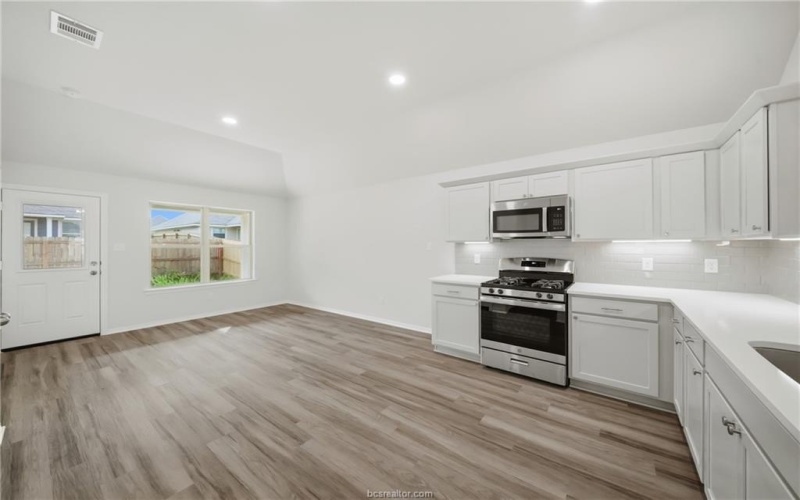 1220 High Street, Navasota, TX 77868, 3 Bedrooms Bedrooms, ,2 BathroomsBathrooms,Residential,For Sale,1220 High Street,0,26004062