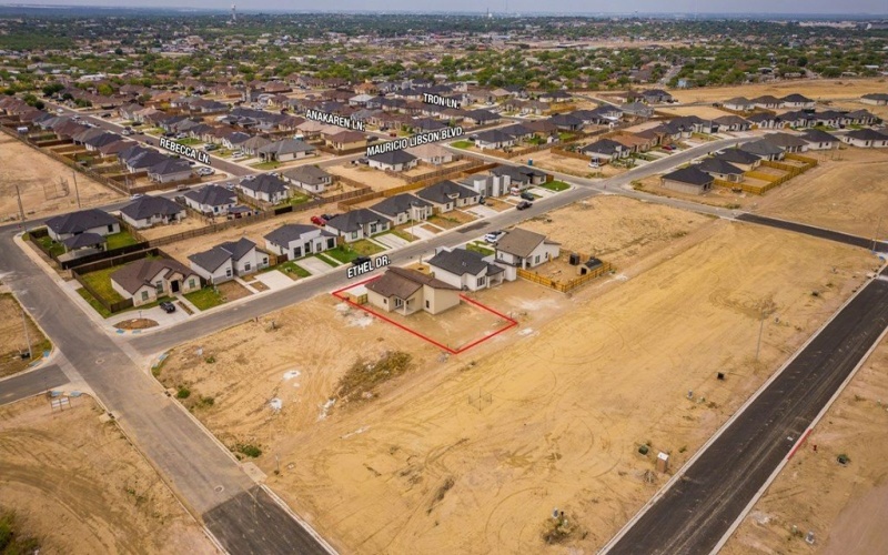 3253 Ethel Dr, Eagle Pass, TX 78852, 3 Bedrooms Bedrooms, ,2 BathroomsBathrooms,Residential,For Sale,3253 Ethel Dr,0,83275