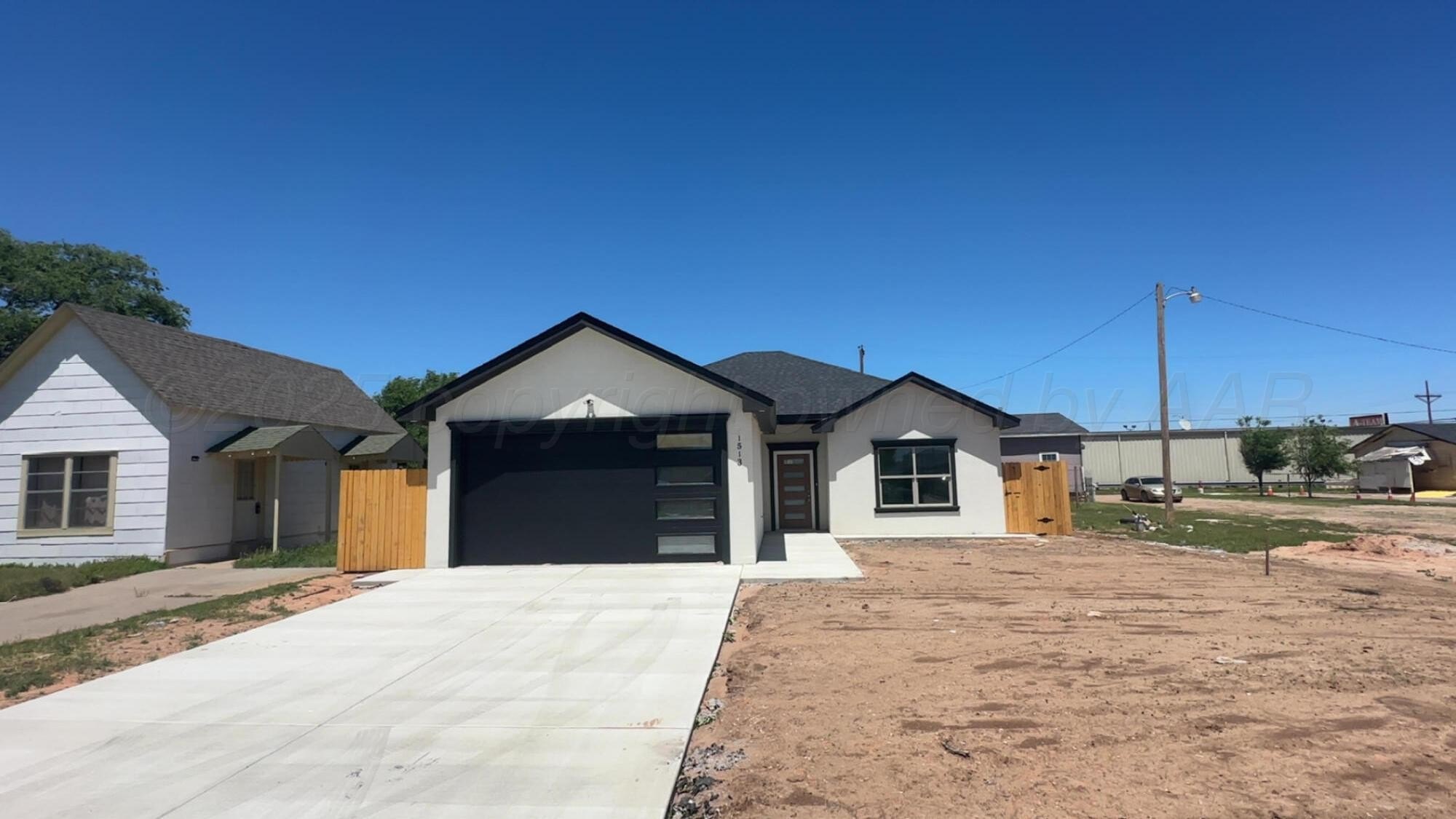1513 SE 11th Avenue, Amarillo, TX 79102, 3 Bedrooms Bedrooms, ,2 BathroomsBathrooms,Residential,For Sale,1513 SE 11th Avenue,0,25-4368