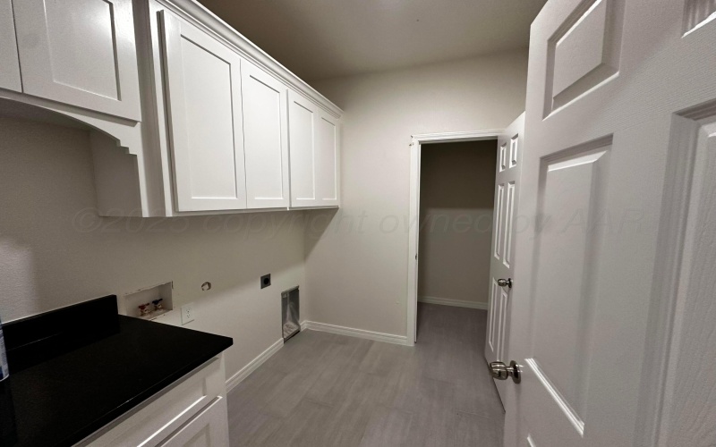 1513 SE 11th Avenue, Amarillo, TX 79102, 3 Bedrooms Bedrooms, ,2 BathroomsBathrooms,Residential,For Sale,1513 SE 11th Avenue,0,25-4368