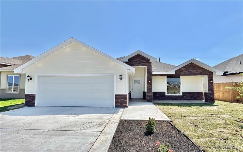 2301 Blue Sky Drive, Weslaco, TX 78596, 3 Bedrooms Bedrooms, ,2 BathroomsBathrooms,Residential,For Sale,2301 Blue Sky Drive,0,500991